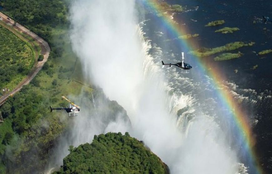 Helicopter fight Over the Falls